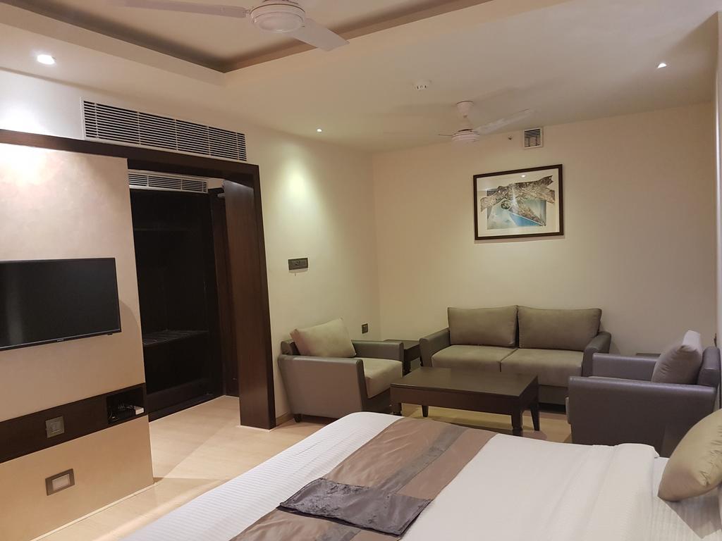 Princes Palace Hotel