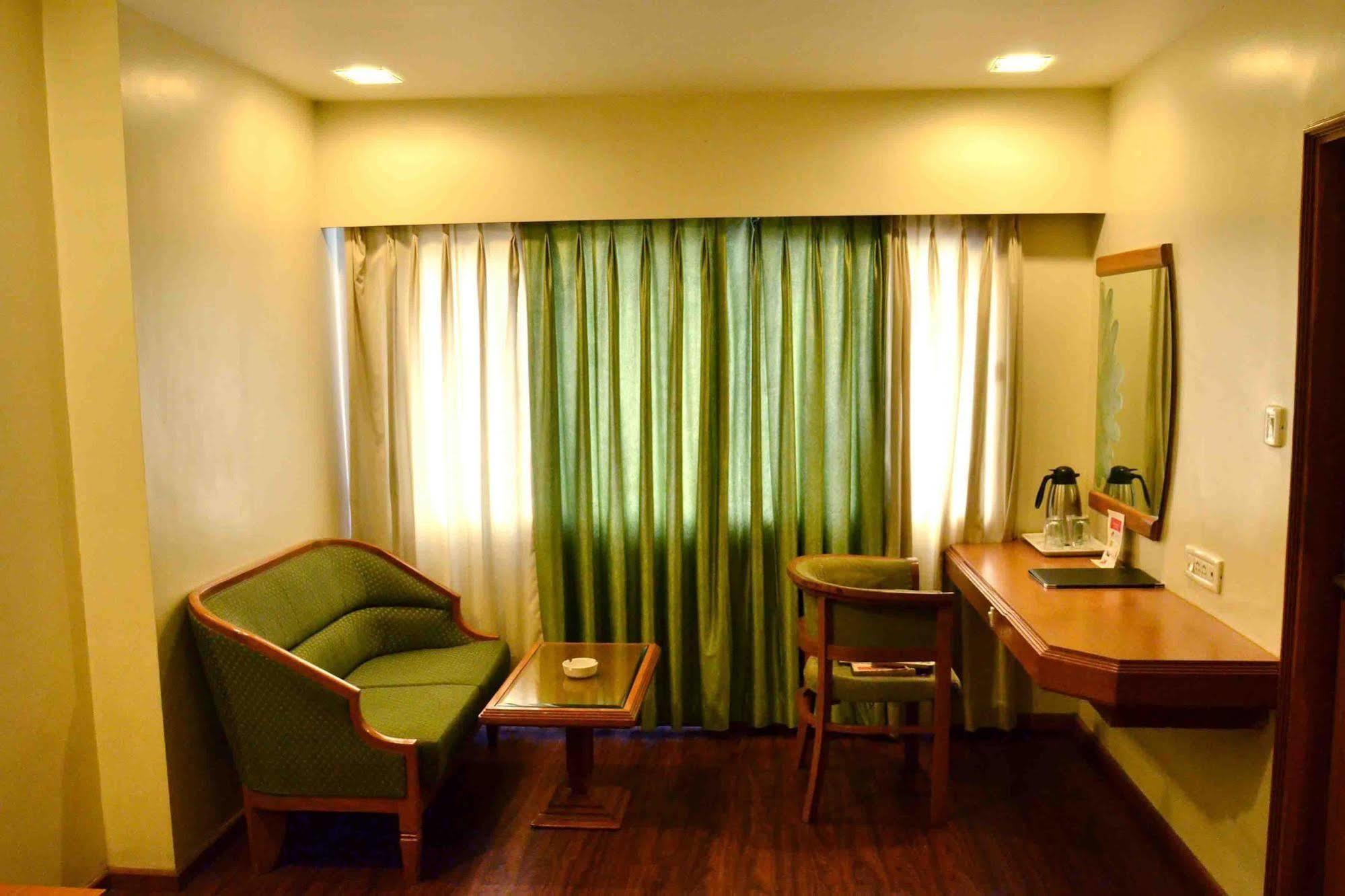 Princes Palace 2*